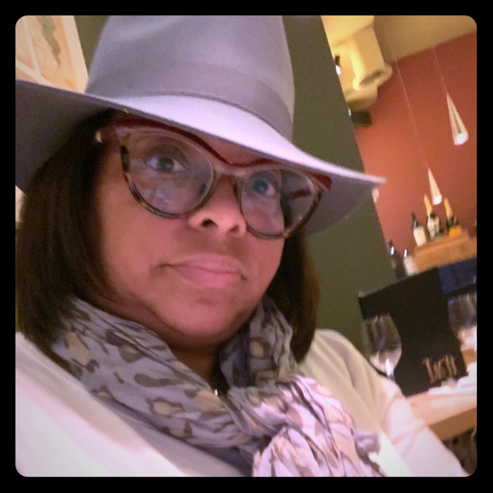 Meet your Posher, Sherrie